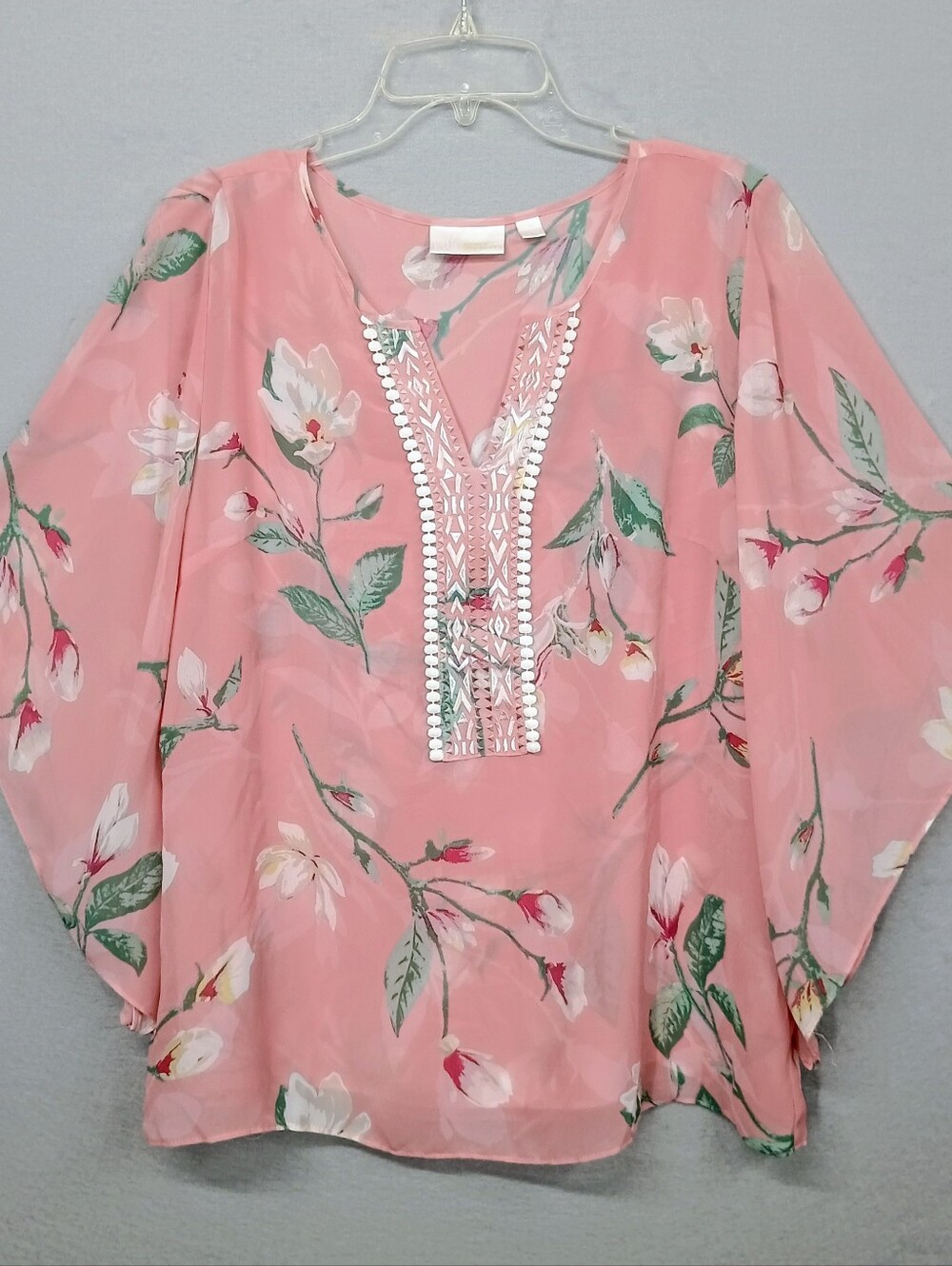 Belle By Kim Gravel Pink Floral V-Neck Tunic with Embellished Placket Sz M